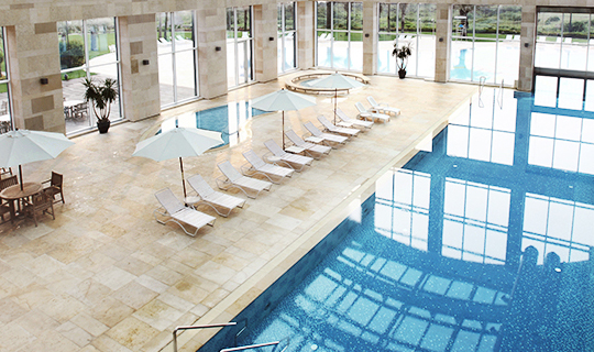 Indoor Pool 실내수영장