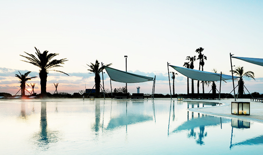 Outdoor Pool 실외수영장