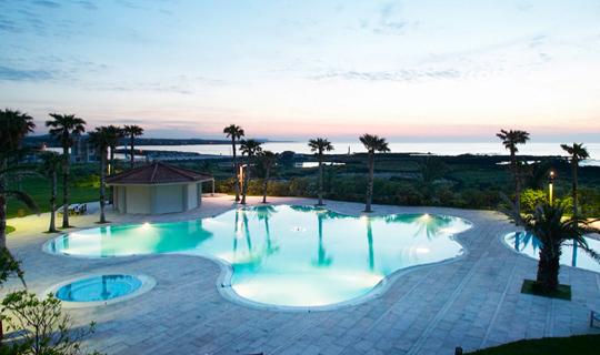 Resort Outdoor Pool 리조트실내수영장